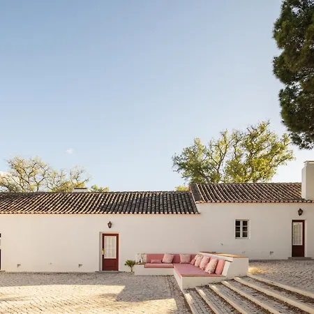 Herdade Do Peru Pateo Villa