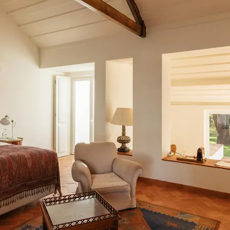 Herdade Do Peru Pateo * Azeitao