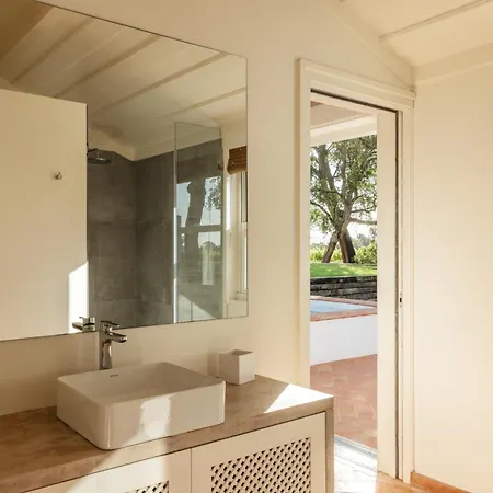 Herdade Do Peru Pateo Villa